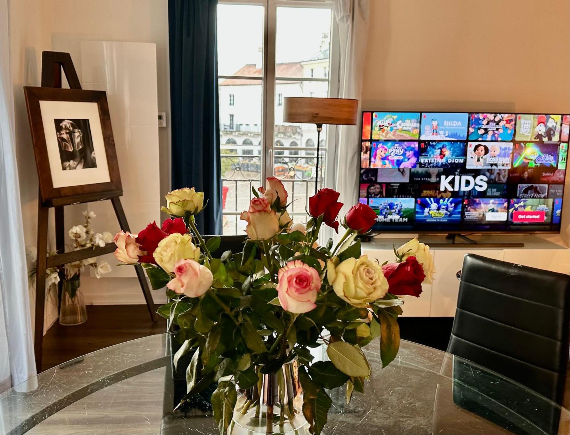 Appt Vue Place De Toscane - 4Min Disneyland-Paris Серри Экстерьер фото
