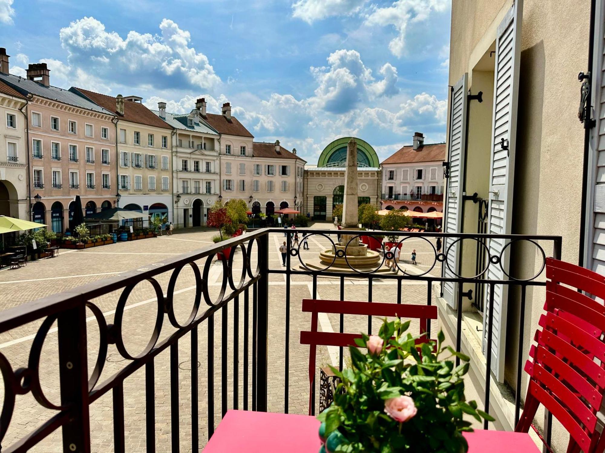 Appt Vue Place De Toscane - 4Min Disneyland-Paris Серри Экстерьер фото