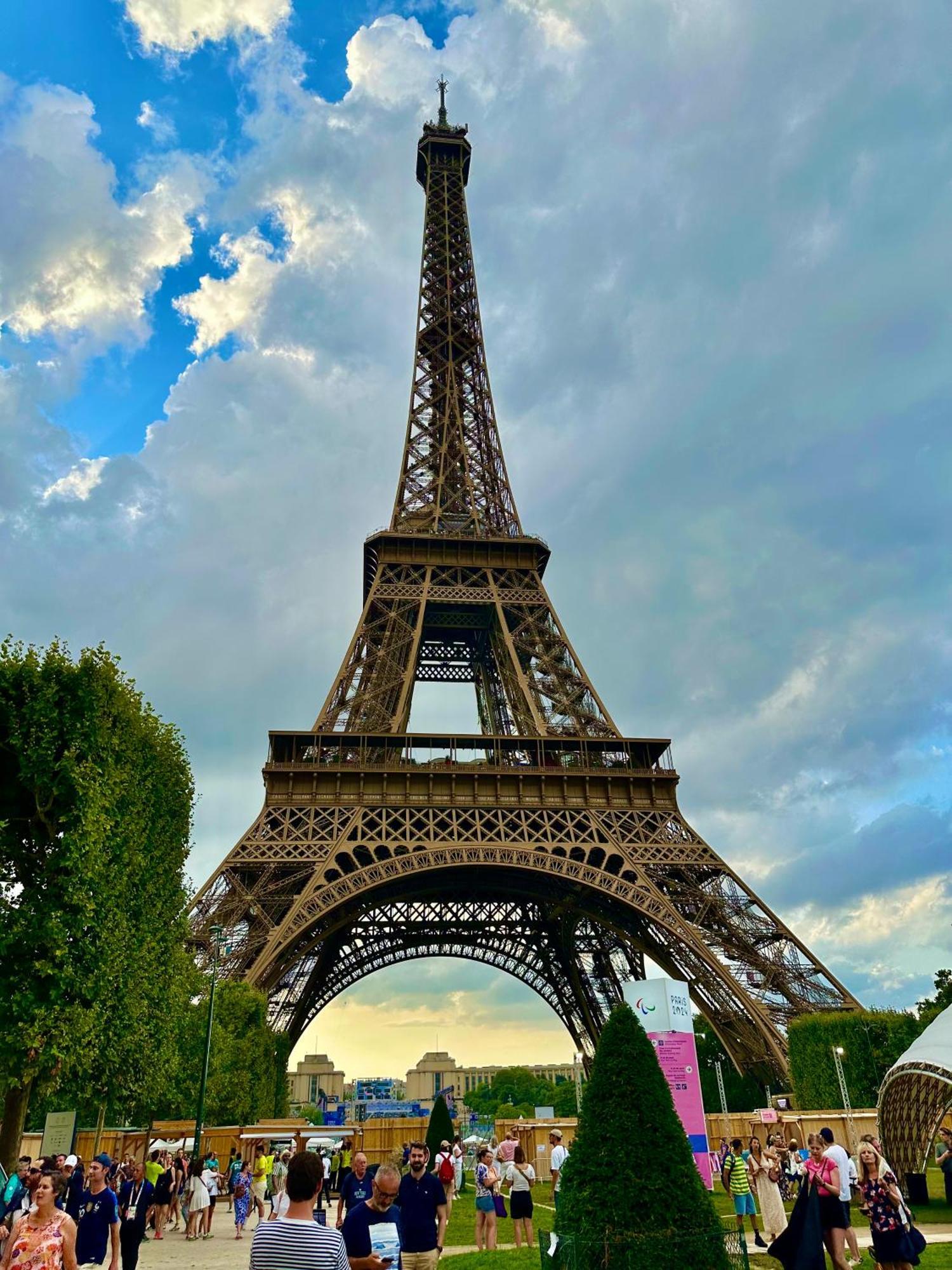 Appt Vue Place De Toscane - 4Min Disneyland-Paris Серри Экстерьер фото
